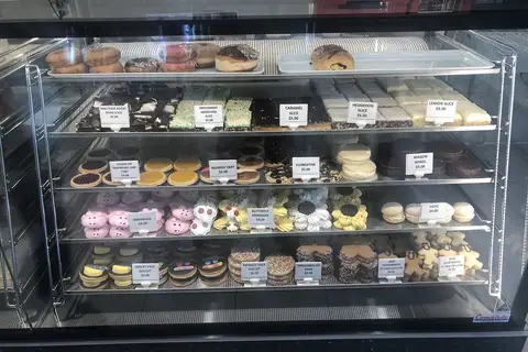 Elite Café and Patisserie photo 3